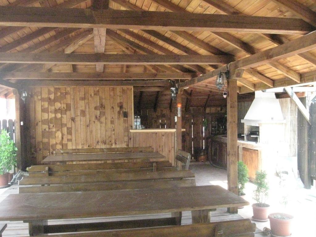 Guest House Chinar 08 Κίρκοβο Εξωτερικό φωτογραφία